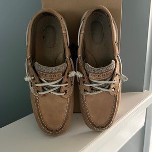Sperry docksiders